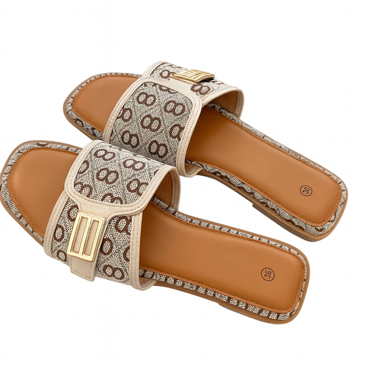 ✨ Beige Monogram Slide Sandals – Elegant, Chic & Comfortabel ✨