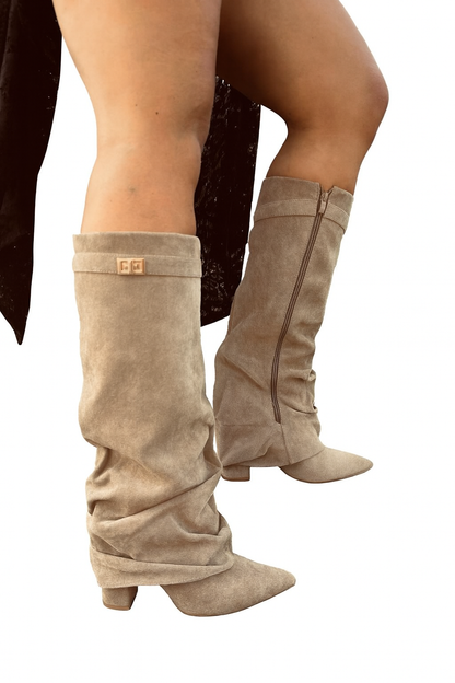 ✨ Beige Suède Slouch Boots – Fashionkoopje Exclusive