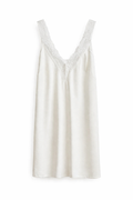 Wit lace top